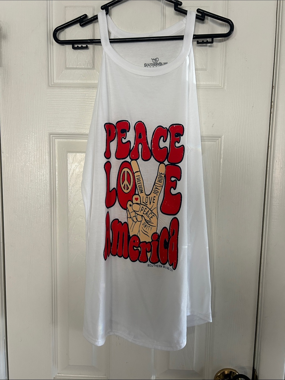 SOUTHERN BLISS PEACE LOVE AMERCA TANK TOP  SIZE L NWOT